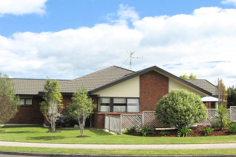 Photo of property in 38 Pelorus Street, Welcome Bay, Tauranga, 3112