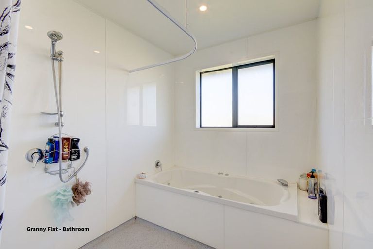 Photo of property in 8 Northside Drive, Waikuku, Rangiora, 7473