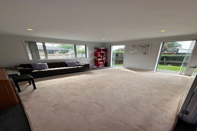 Photo of property in 220 Harbourside Drive, Karaka, Papakura, 2113