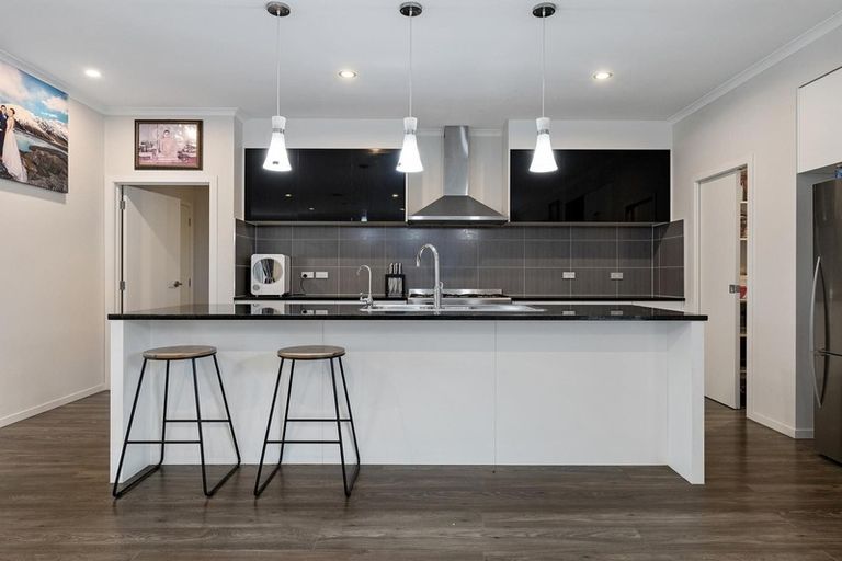 Photo of property in 37 Longbow Terrace, Flagstaff, Hamilton, 3210