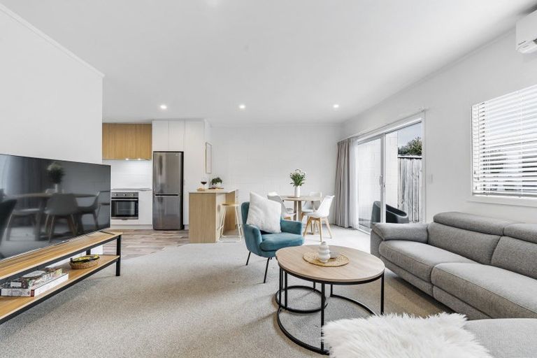 Photo of property in 48a Pitcairn Street, Oakura, 4314