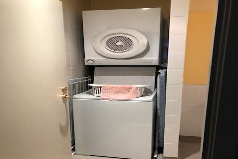 Photo of property in Kelvin House, 6g/16 The Terrace, Wellington Central, Wellington, 6011