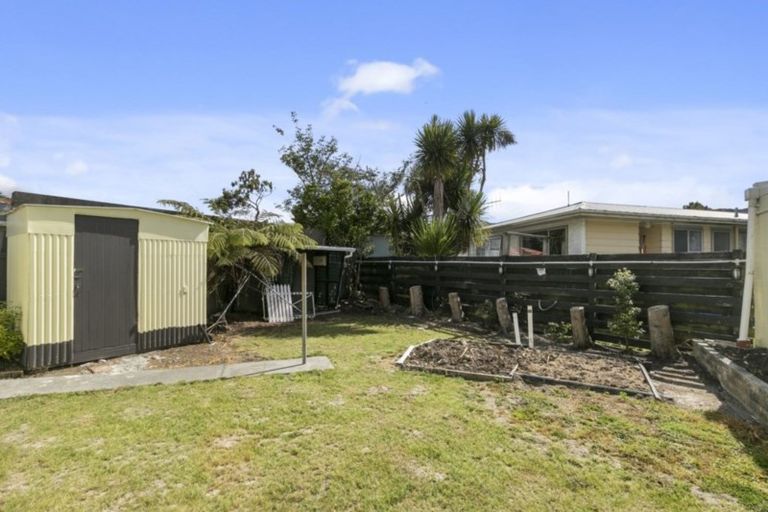 Photo of property in 6 Bexley Grove, Wainuiomata, Lower Hutt, 5014