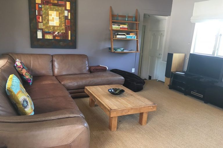 Photo of property in 11 Cross Street, Waikuku Beach, 7473