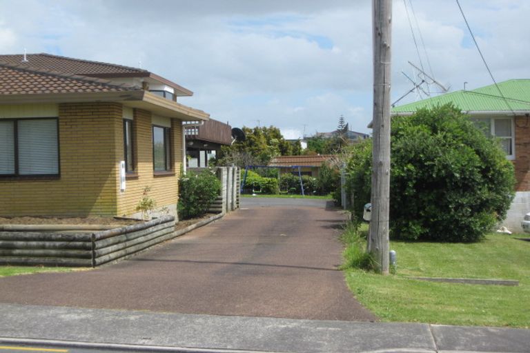 Photo of property in 824 Whangaparaoa Road, Manly, Whangaparaoa, 0930