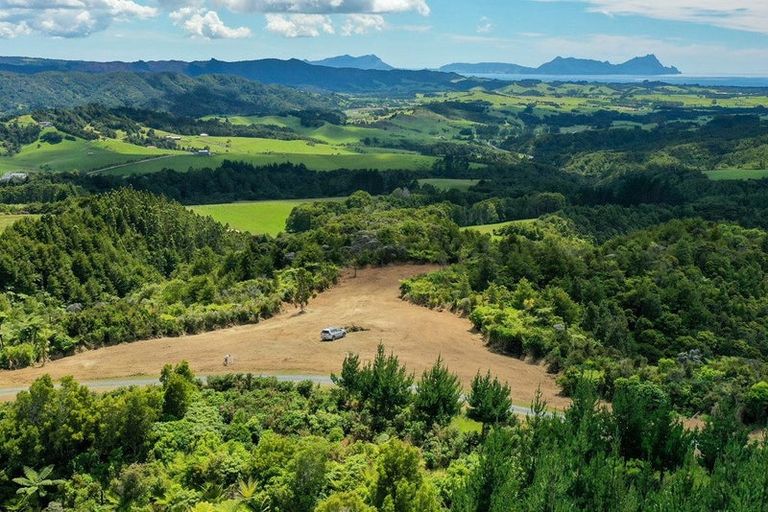 Photo of property in 115 Mcadam Road, Waipu, 0582
