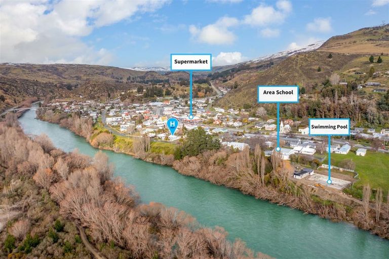 Photo of property in 83 Cheviot Street, Roxburgh, 9500