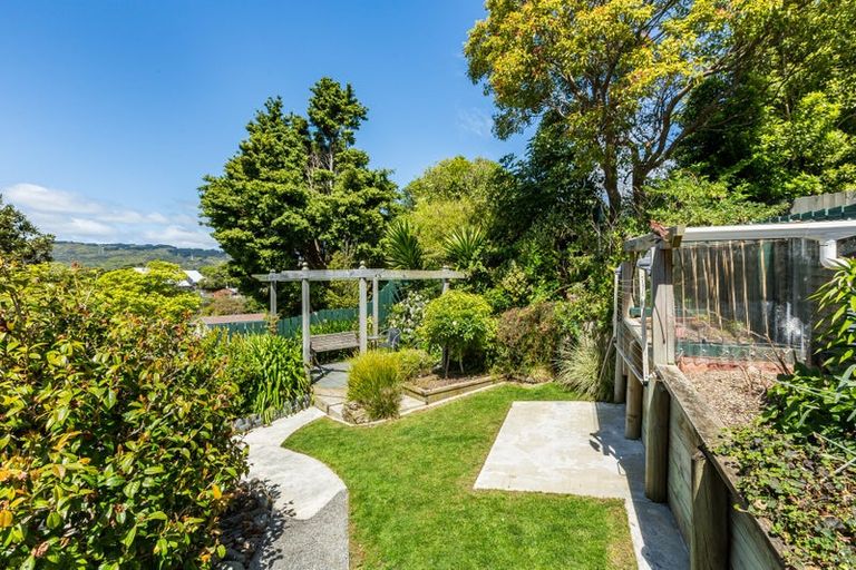 Photo of property in 1/71 Larsen Crescent, Tawa, Wellington, 5028