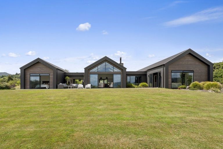 Photo of property in 32 Lacebark Drive, Kinloch, Taupo, 3377