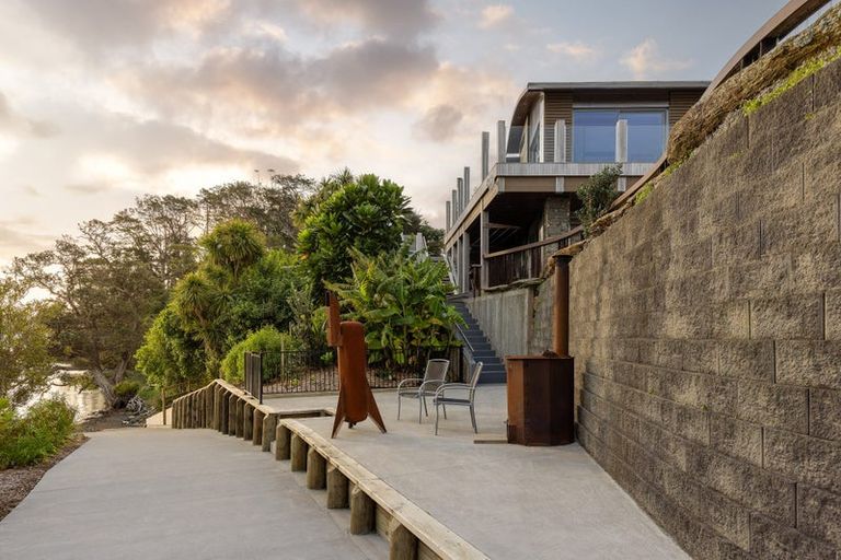 Photo of property in 16 Grant Street, Mahurangi East, Warkworth, 0982