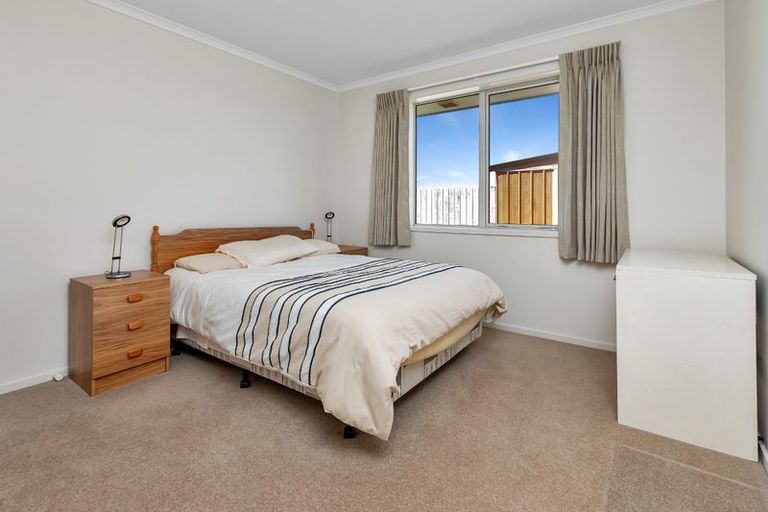 Photo of property in 12 Sando Way, One Tree Point, 0118