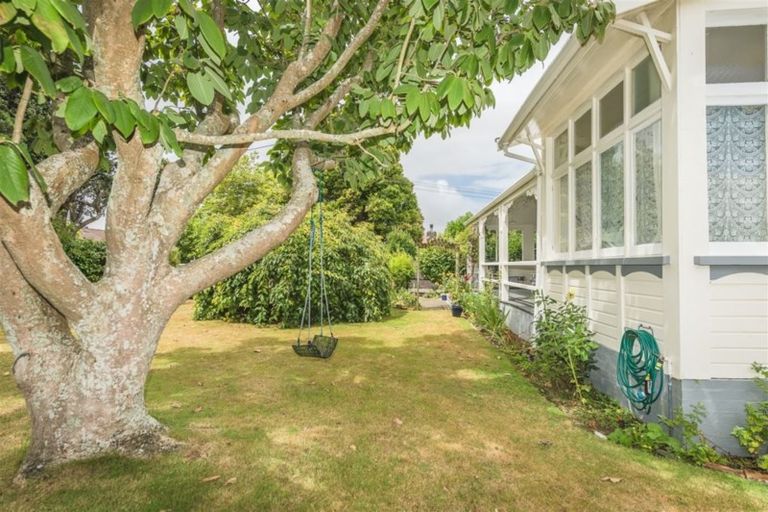 Photo of property in 11 Peakes Road, Saint Johns Hill, Whanganui, 4501