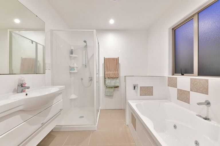 Photo of property in 1/162 Stredwick Drive, Torbay, Auckland, 0630