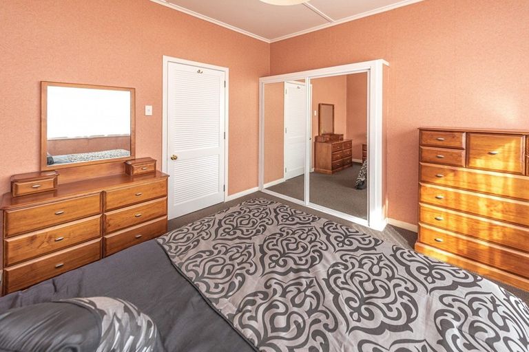 Photo of property in 3 Moore Avenue, Tawhero, Whanganui, 4501