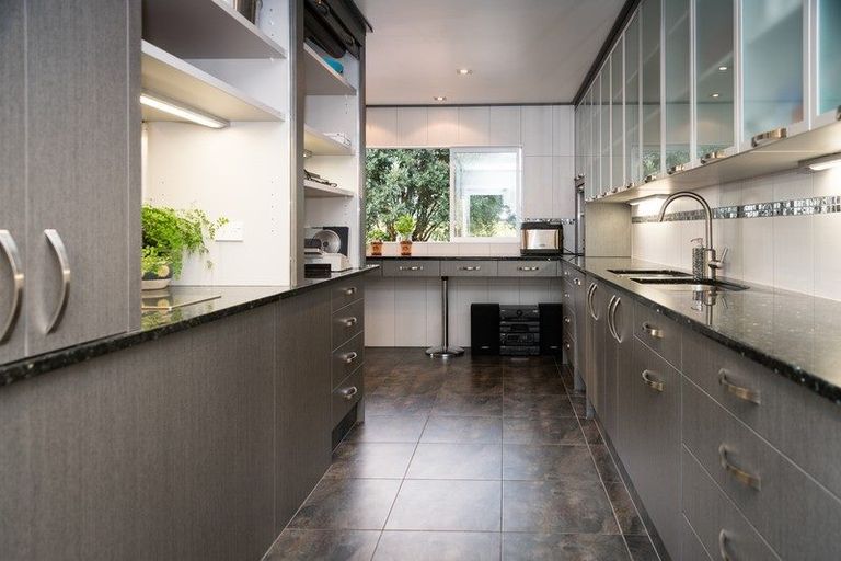 Photo of property in 20 Derham Road, Te Horo, Otaki, 5581