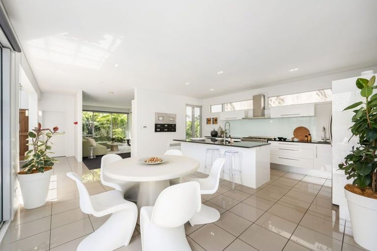 Photo of property in 94b Khandallah Road, Khandallah, Wellington, 6035