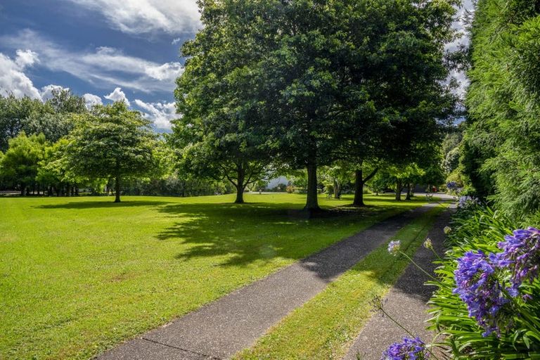 Photo of property in 102 Blackbridge Road, Dairy Flat, Albany, 0794