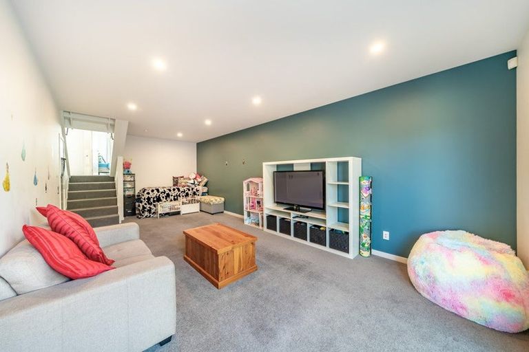 Photo of property in 9 Semaphore Lane, Whitby, Porirua, 5024