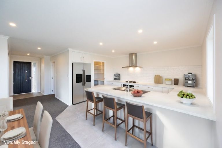 Photo of property in 55 Atlantic Drive, Fitzherbert, Palmerston North, 4410