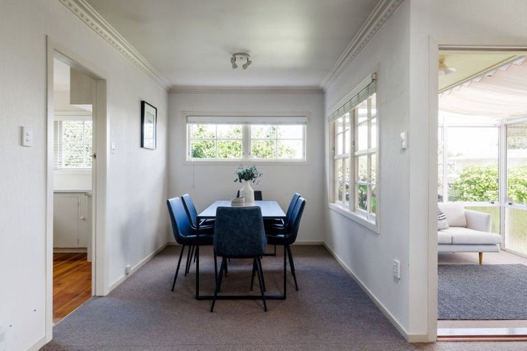 Photo of property in 86 Sandwich Road, St Andrews, Hamilton, 3200