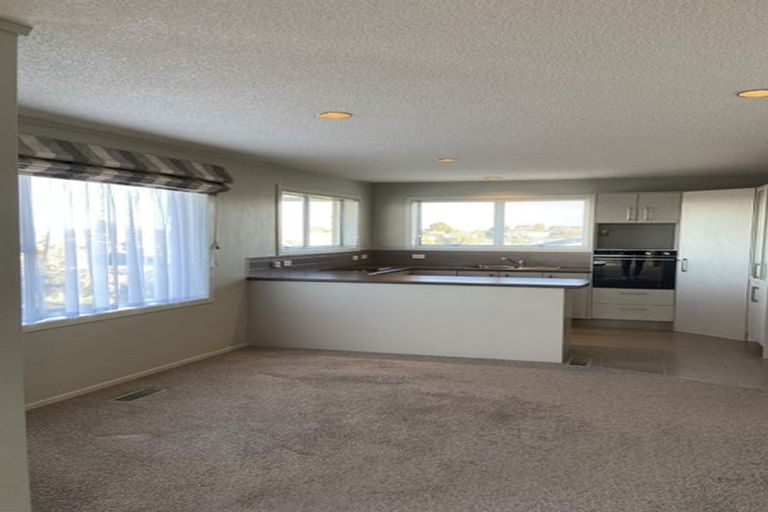 Photo of property in 12 Salmond Place, Dinsdale, Hamilton, 3204