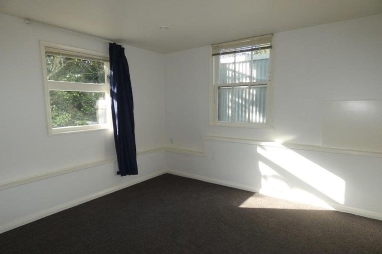 Photo of property in 2 Easdale Street, Kelburn, Wellington, 6012