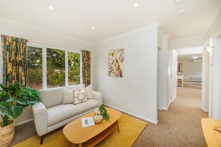 Photo of property in 221b Victoria Avenue, Hokowhitu, Palmerston North, 4410