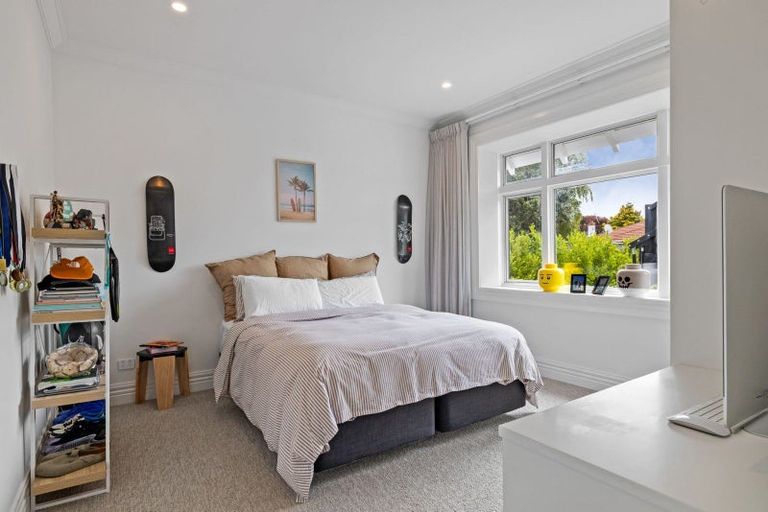 Photo of property in 11 Miro Street, Takaro, Palmerston North, 4410