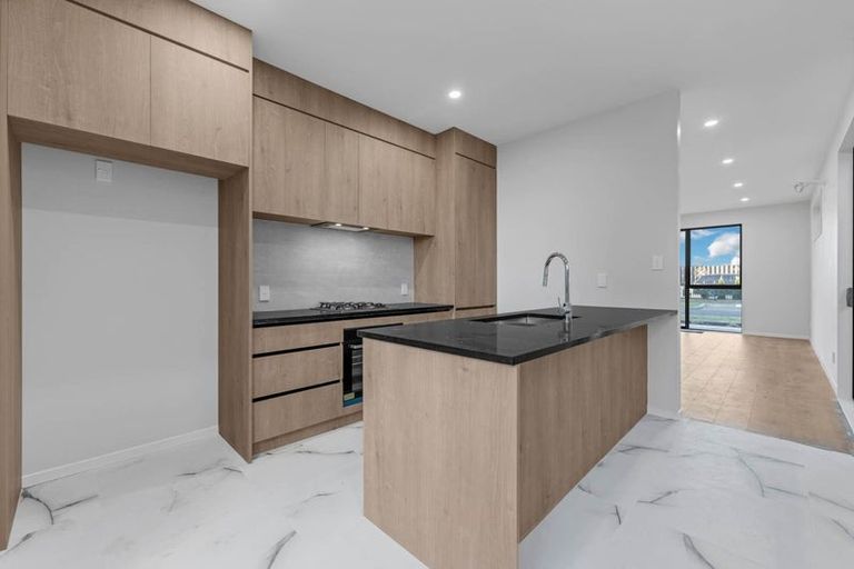 Photo of property in 14 Yellow Pear Lane, Karaka, 2578