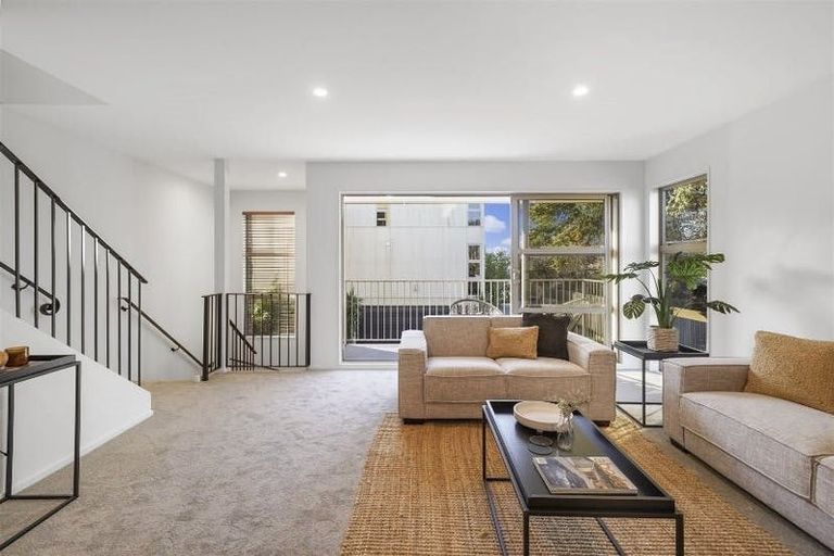 Photo of property in 7 Elderwood Lane, Edgeware, Christchurch, 8013