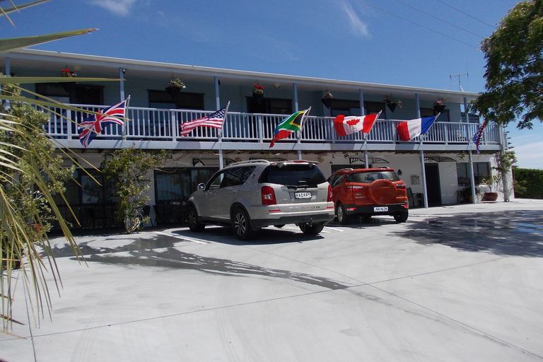 Photo of property in 33 Cable Bay Block Road, Cable Bay, 0420