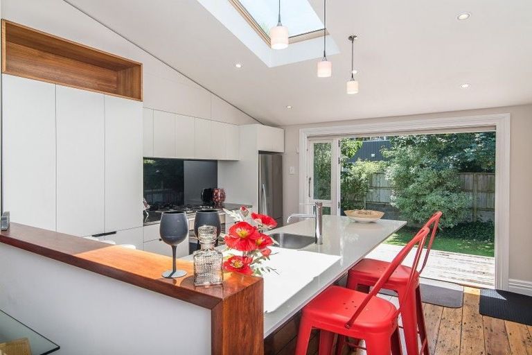 Photo of property in 45 Wilson Street, Newtown, Wellington, 6021