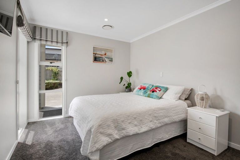 Photo of property in 27 Pioneer Rise, Silverdale, 0932