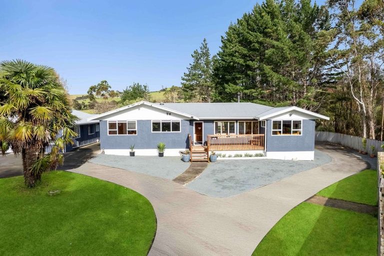 Photo of property in 318 Inland Road, Helensville, 0875