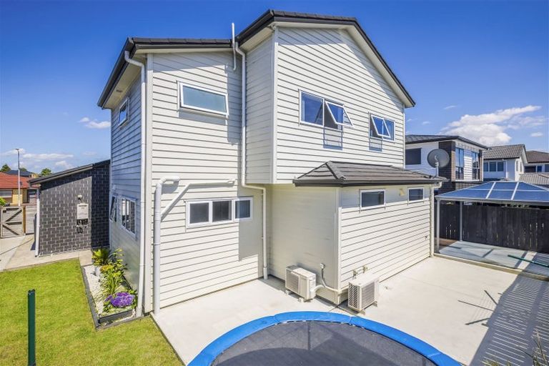 Photo of property in 11 Reding Street, Takanini, 2112