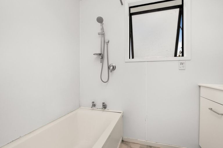 Photo of property in 2/18 Coombe Avenue, Otara, Auckland, 2023