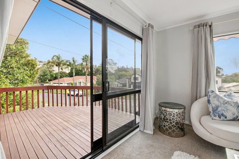 Photo of property in 2 Westminster Gardens, Unsworth Heights, Auckland, 0632