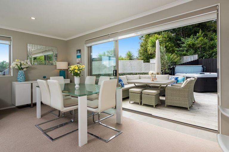 Photo of property in 11d Nimstedt Avenue, Oteha, Auckland, 0632