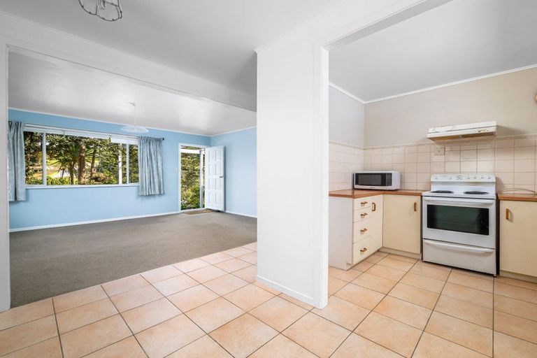 Photo of property in 31 Pomare Road, Russell, 0202