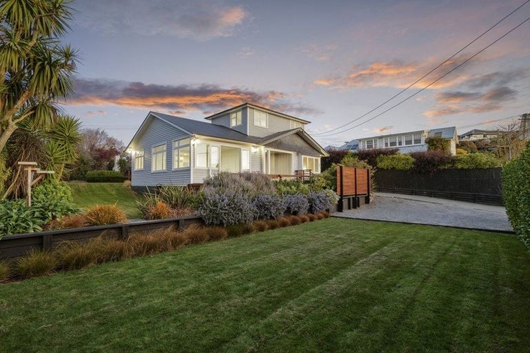 Photo of property in 87 Saint Andrews Hill Road, Mount Pleasant, Christchurch, 8081