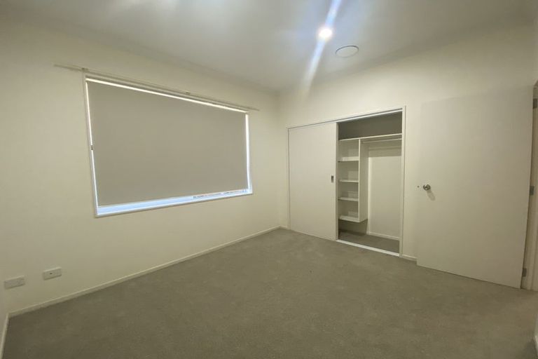 Photo of property in 18 Askerne Drive, Flat Bush, Auckland, 2016