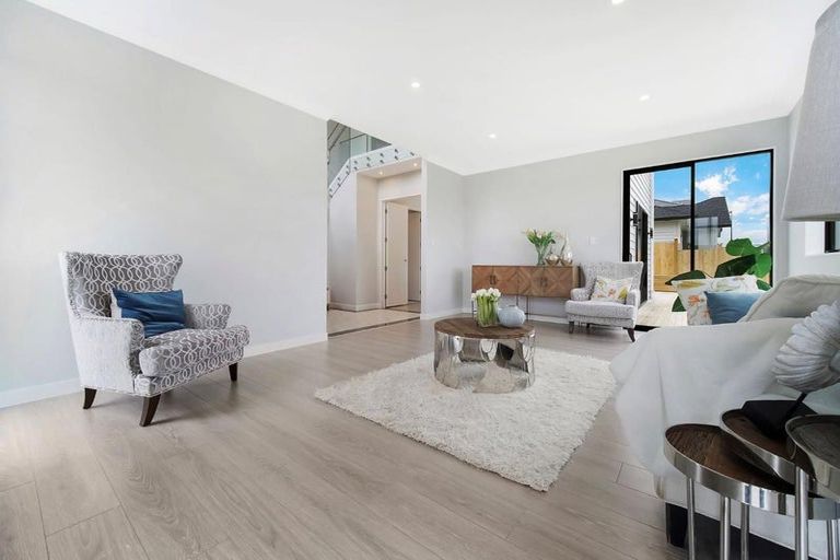 Photo of property in 1 Kate Duncan Drive, Swanson, Auckland, 0614