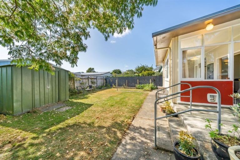 Photo of property in 3 Parera Grove, Heretaunga, Upper Hutt, 5018