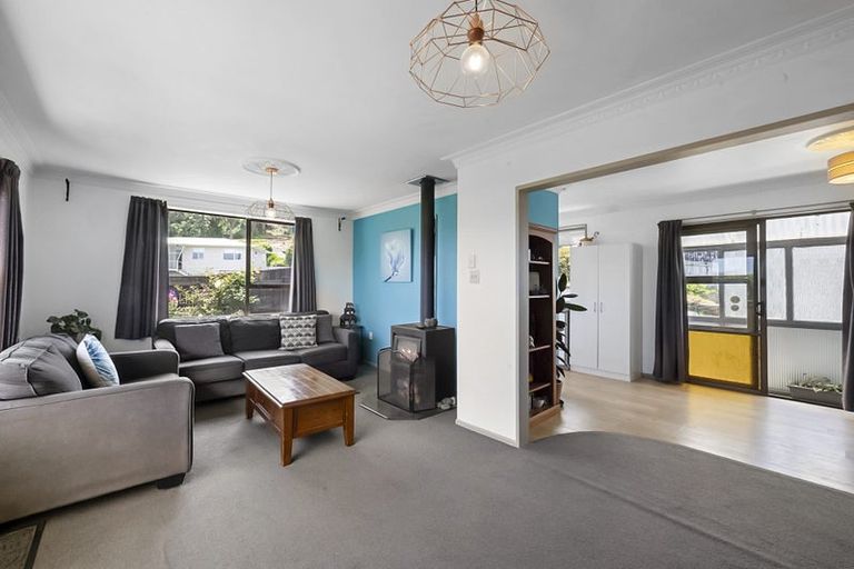 Photo of property in 32a Simons Street, Moturoa, New Plymouth, 4310