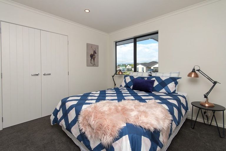 Photo of property in 2 Bellenden Crescent, Pokeno, 2402