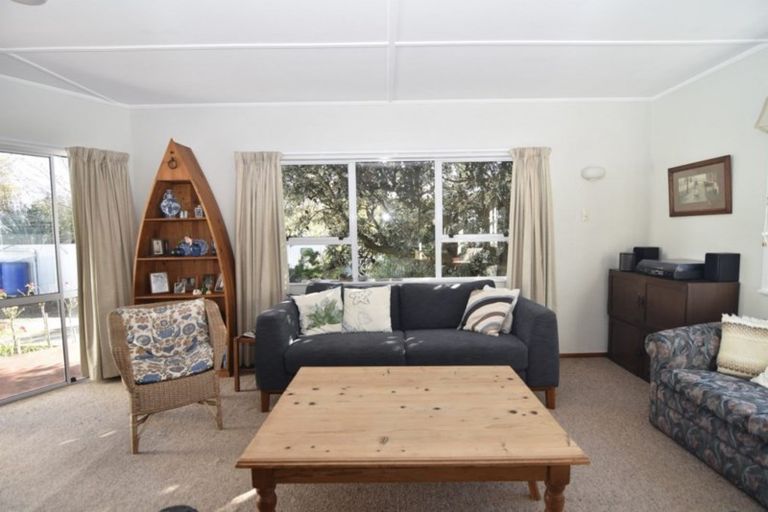 Photo of property in 15 Clifton Avenue, Carterton, 5713