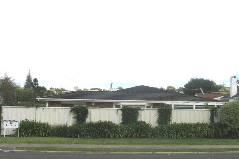Photo of property in 2/89 Nile Road, Milford, Auckland, 0620