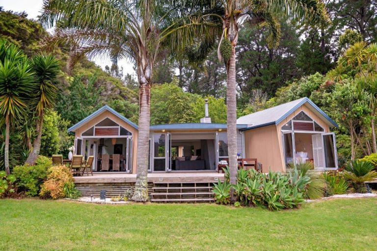 Photo of property in 1 Ohakana Island, Ohakana Island, Whakatane, 3198