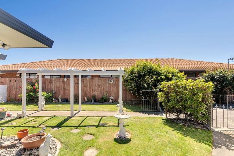 Photo of property in 13b Thornhill Place, Sockburn, Christchurch, 8042