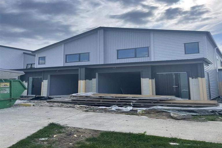 Photo of property in 175 Grove Road, Papakura, 2110